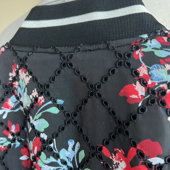 🌺 LAUREN BOMBER JACKET - Picture 6 of 10